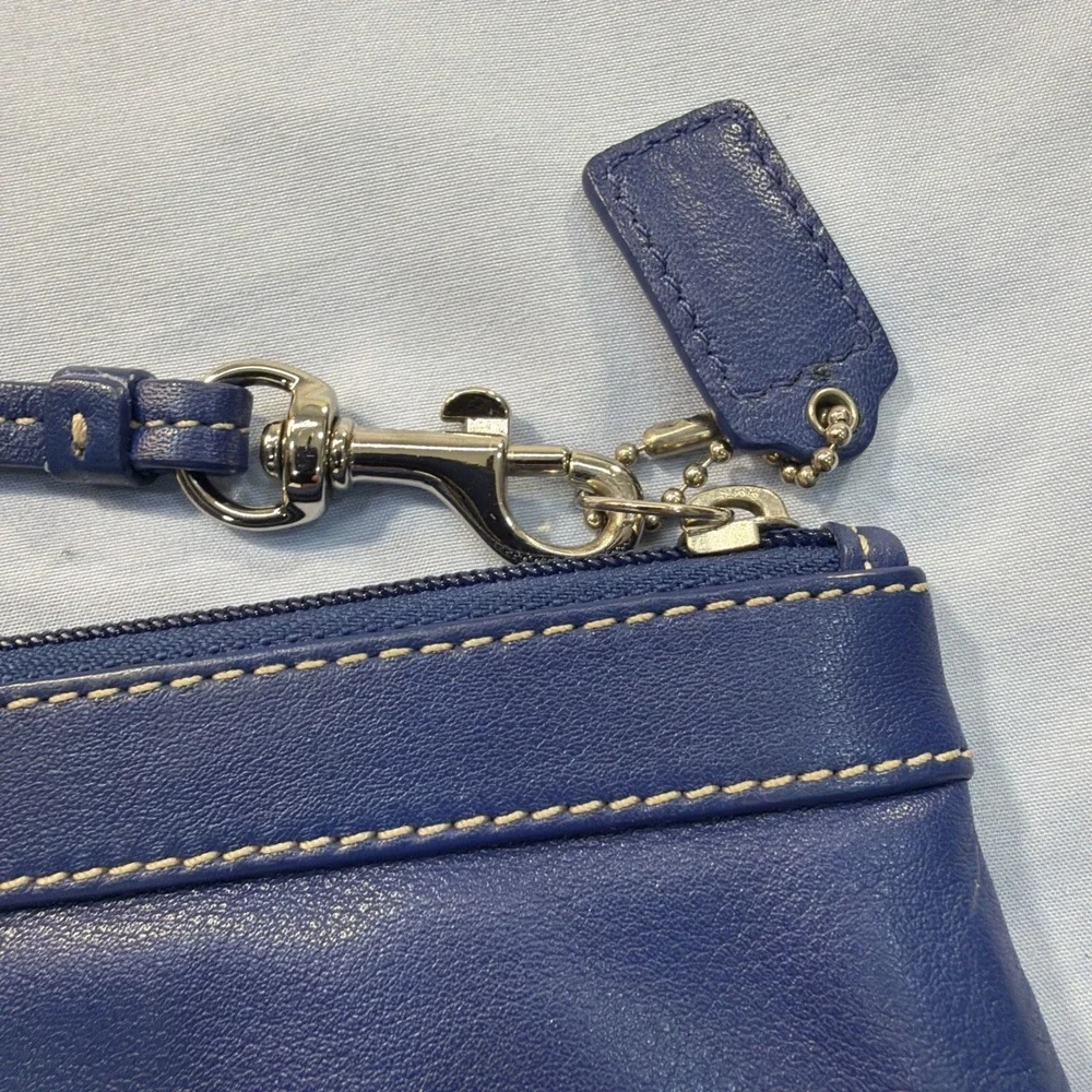 COACH Royal Blue Leather Pleated Top-Zip Wristlet Wallet Purse‎